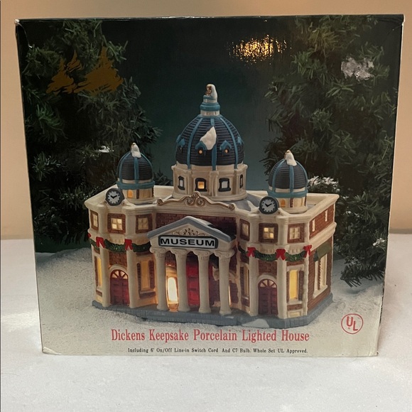 None Other - Dickens Keepsake Porcelain Lighted House Village Museum- no cord/light